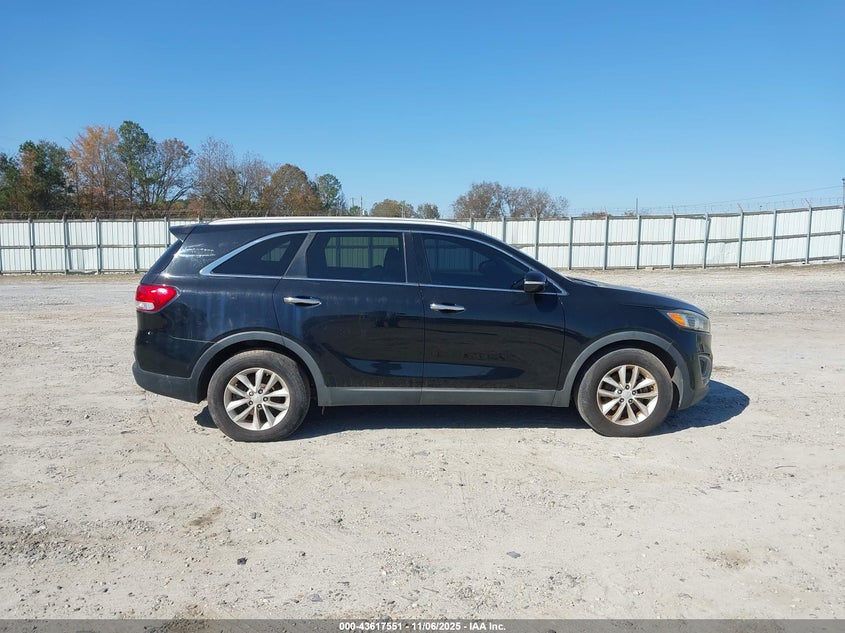 2017 Kia Sorento 3.3L Lx VIN: 5XYPG4A59HG188969 Lot: 43617551