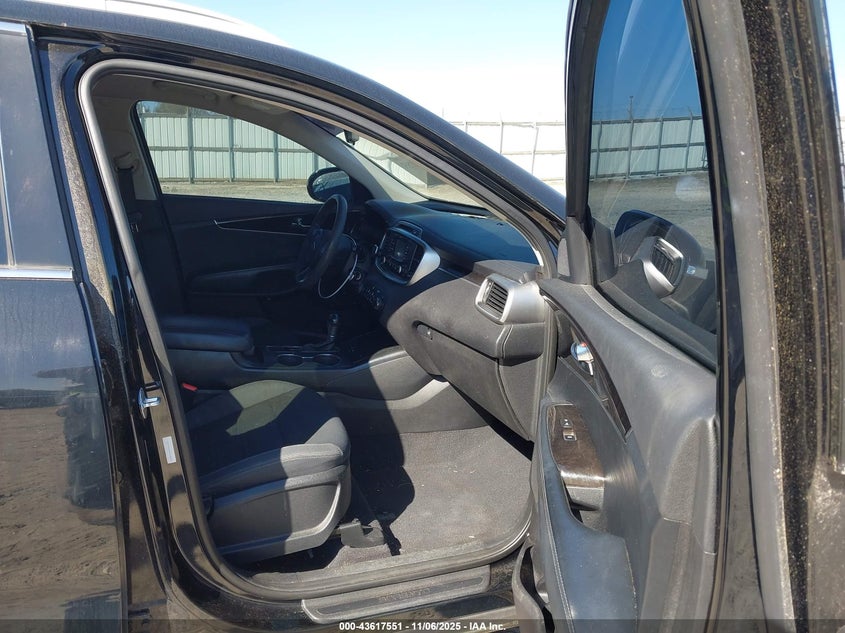 5XYPG4A59HG188969 2017 KIA SORENTO photo no. 5