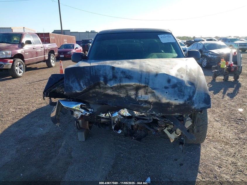 2003 GMC Sierra 1500 Sle VIN: 1GTEC14V83Z148776 Lot: 43617569