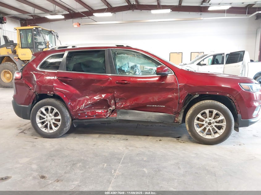 2019 Jeep Cherokee Latitude 4X4 VIN: 1C4PJMCX1KD364919 Lot: 43617649
