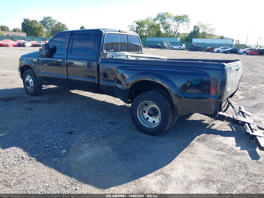 1FTWW32F8YEC74959 2000 FORD F350 photo no. 3
