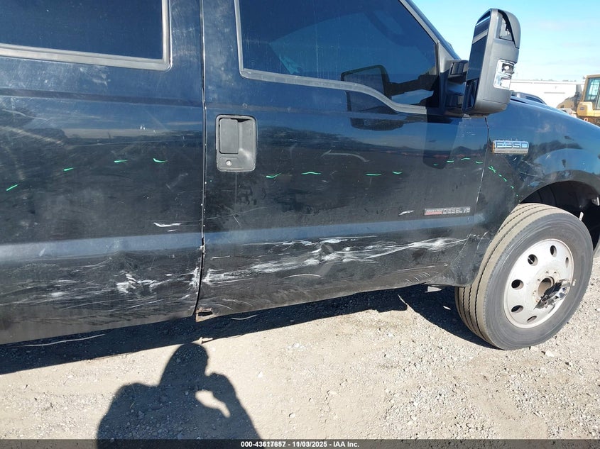 1FTWW32F8YEC74959 2000 FORD F350 photo no. 6