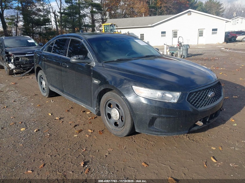 2013 FORD POLICE INTERCEPTOR - 1FAHP2M8XDG124113