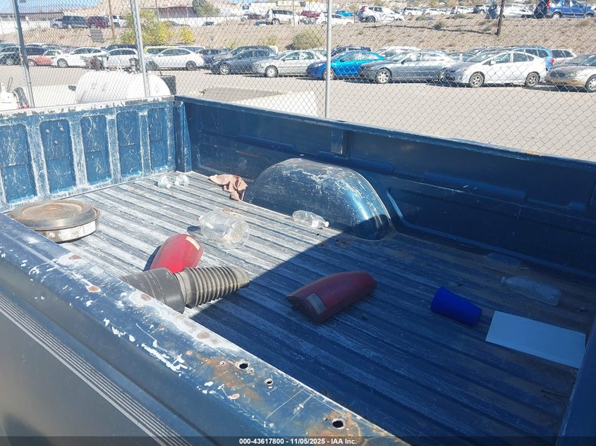 1992 Chevrolet Gmt-400 C2500 VIN: 1GCGC24K7NE132289 Lot: 43617800