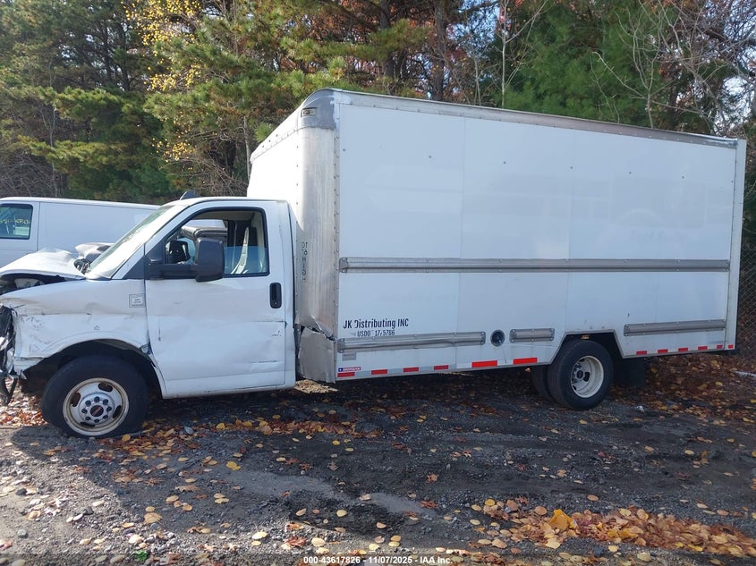 2016 GMC Savana Cutaway 3500 VIN: 1GD37TCG1G1323671 Lot: 43617826