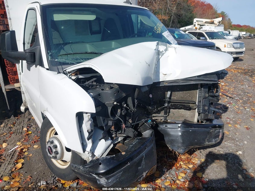 2016 GMC Savana Cutaway 3500 VIN: 1GD37TCG1G1323671 Lot: 43617826