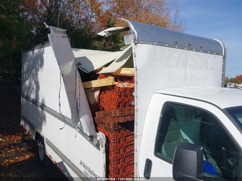 2016 GMC Savana Cutaway 3500 VIN: 1GD37TCG1G1323671 Lot: 43617826