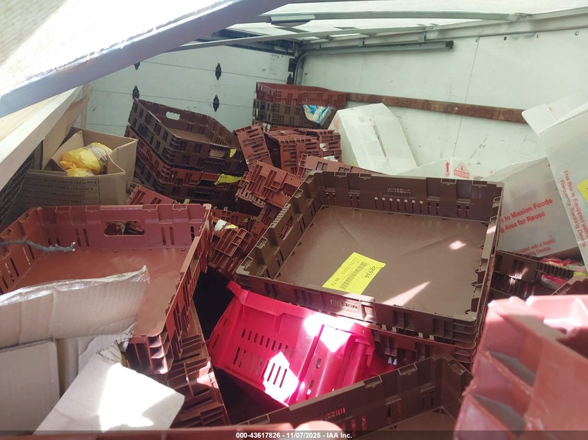 2016 GMC Savana Cutaway 3500 VIN: 1GD37TCG1G1323671 Lot: 43617826