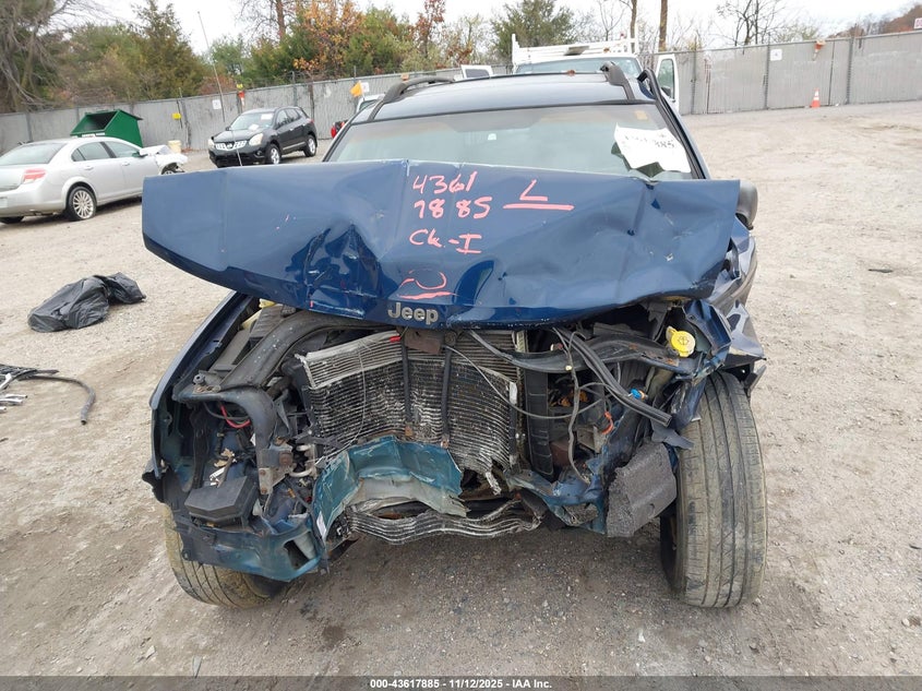 2002 Jeep Grand Cherokee Laredo VIN: 1J4GW48S92C241626 Lot: 43617885