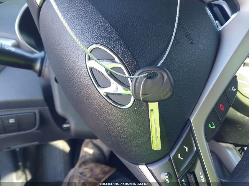 2013 Hyundai Veloster Base W/Gray VIN: KMHTC6AD9DU093846 Lot: 43617895