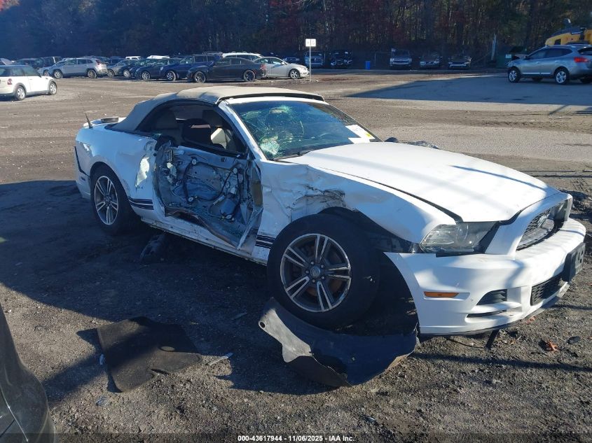 FORD MUSTANG V6 PREMIUM