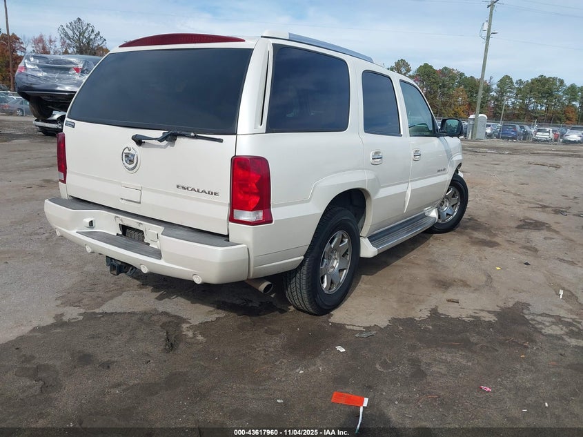 1GYEK63N83R265043 2003 CADILLAC ESCALADE photo no. 4