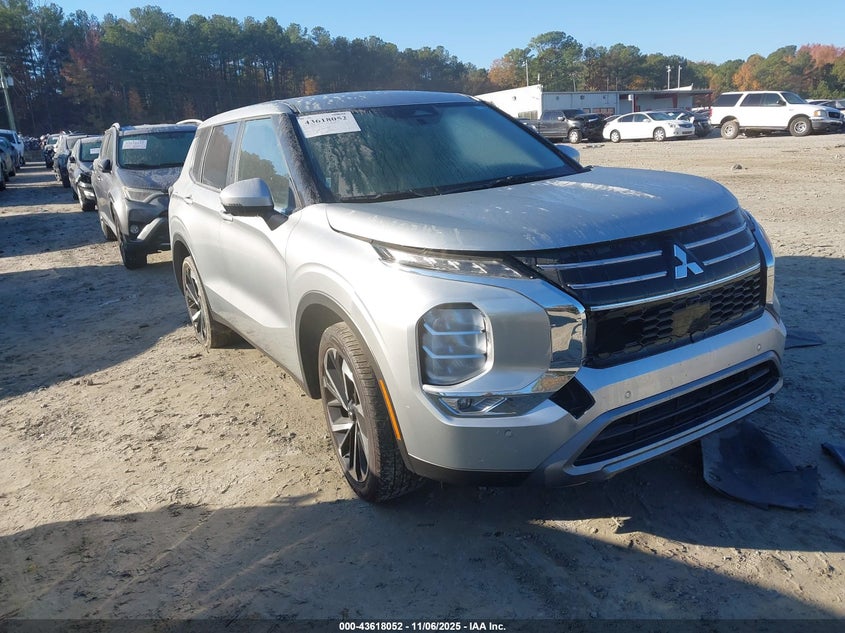 MITSUBISHI OUTLANDER SE 2.5 2WD