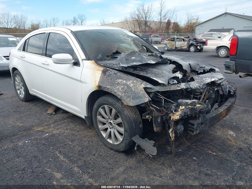 CHRYSLER 200 TOURING