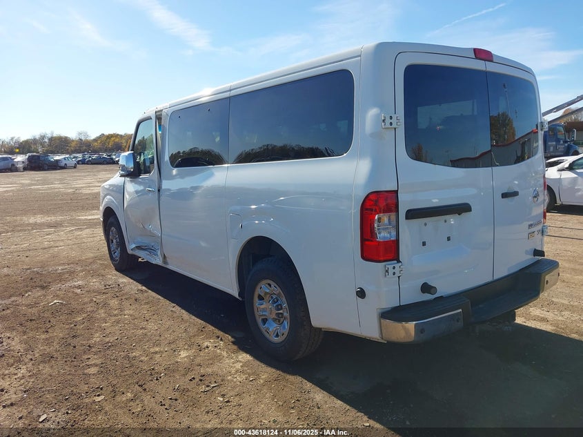 2015 NISSAN NV PASSENGER NV3500 HD SL V8 - 5BZAF0AAXFN851633