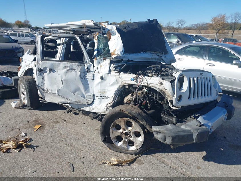2015 JEEP WRANGLER UNLIMITED SAHARA - 1C4BJWEG8FL661944