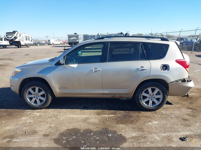 2008 Toyota Rav4 Limited VIN: JTMBD31V286070990 Lot: 43618265