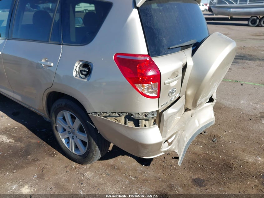 2008 Toyota Rav4 Limited VIN: JTMBD31V286070990 Lot: 43618265