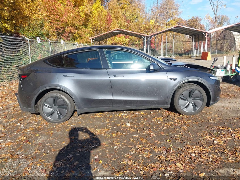 2026 Tesla Model Y Long Range Dual Motor All-Wheel Drive/Long Range Launch Series VIN: 7SAYGDEE1TA386881 Lot: 43618333