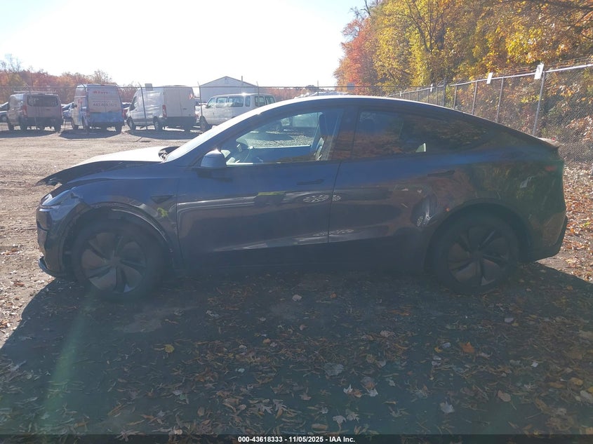 2026 Tesla Model Y Long Range Dual Motor All-Wheel Drive/Long Range Launch Series VIN: 7SAYGDEE1TA386881 Lot: 43618333