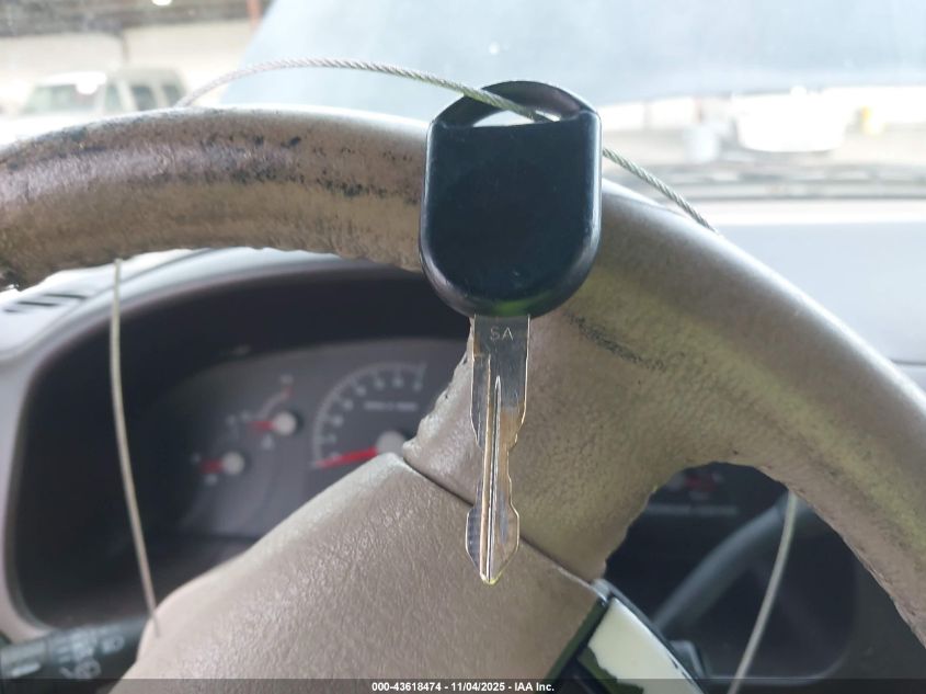 2004 Ford Expedition Eddie Bauer VIN: 1FMFU17L24LA77635 Lot: 43618474