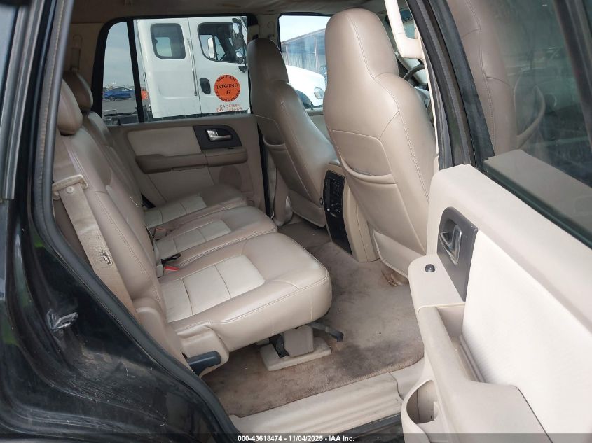 2004 Ford Expedition Eddie Bauer VIN: 1FMFU17L24LA77635 Lot: 43618474