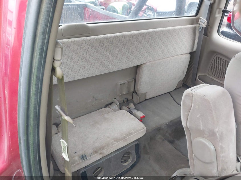 5TEWN72N73Z223900 2003 TOYOTA TACOMA photo no. 8