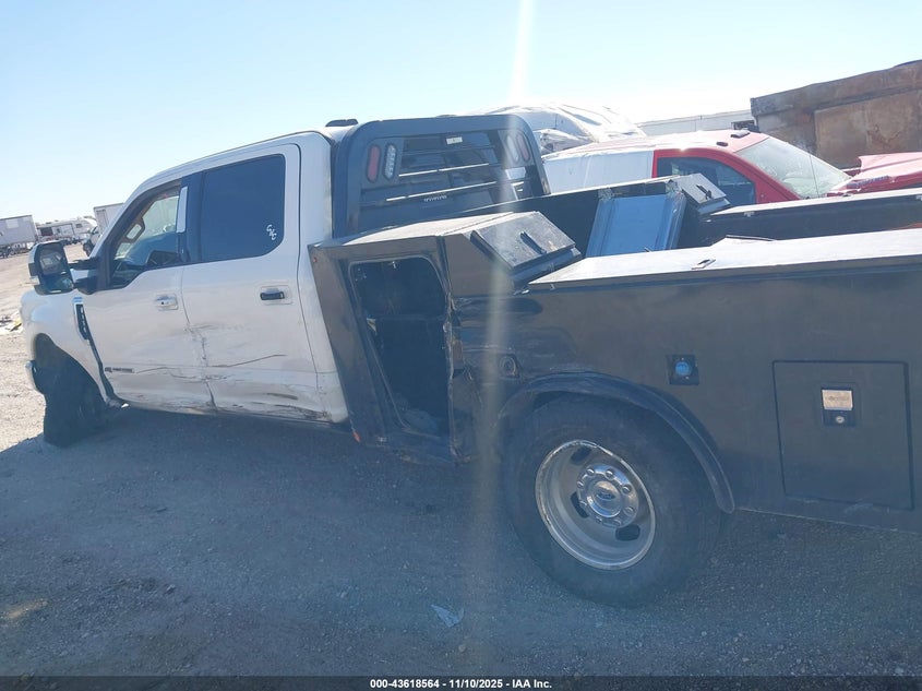 2022 Ford F-350 Lariat VIN: 1FT8W3DT4NEE82098 Lot: 43618564