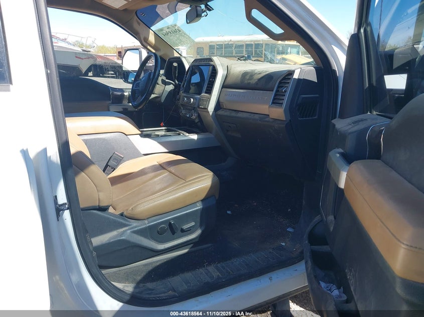 2022 FORD F-350 (VIN: 1FT8W3DT4NEE82098