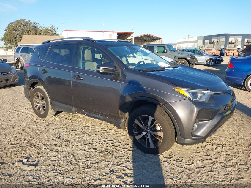 TOYOTA RAV4 XLE