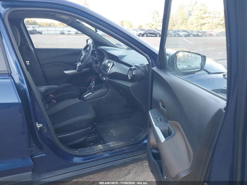 2020 Nissan Kicks Sv Xtronic Cvt VIN: 3N1CP5CV3LL535198 Lot: 43618575