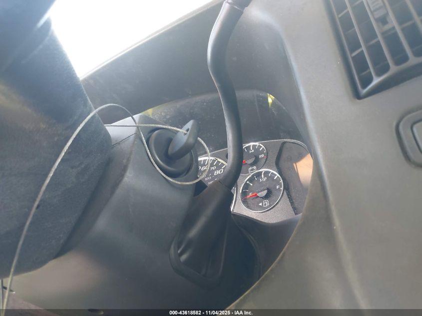 2008 Chevrolet Express Cutaway Work Van VIN: 1GBHG31C381158450 Lot: 43618582