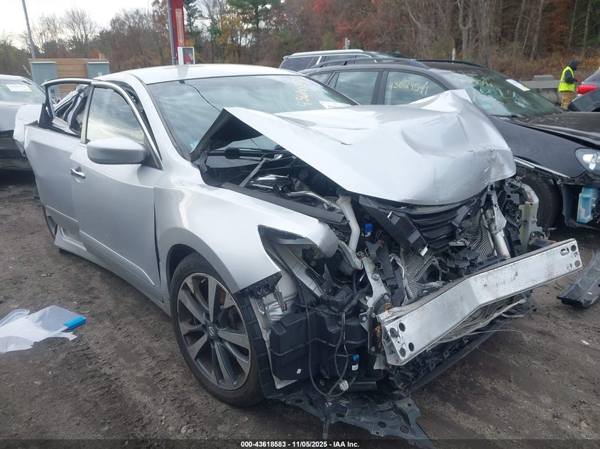 NISSAN ALTIMA 2.5 SR