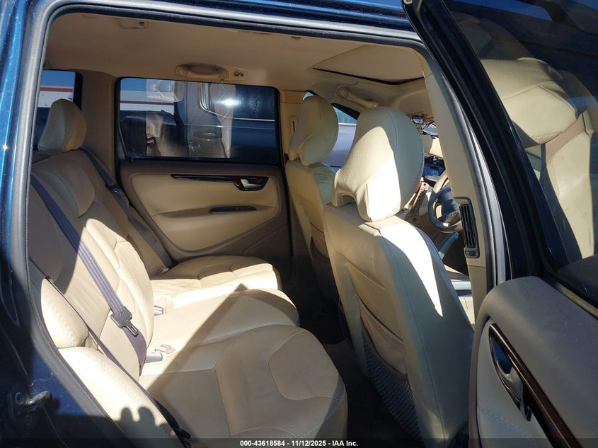 2001 Volvo V70 Xc VIN: YV1SZ58DX11031555 Lot: 43618584