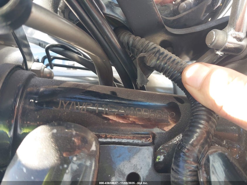 2000 Yamaha Xvs1100 VIN: JYAVP11E7YA006882 Lot: 43618637