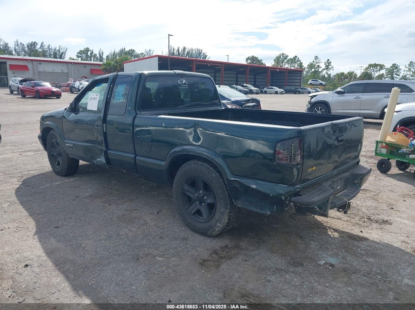1GCCS19W528243814 2002 CHEVROLET S-10 PICKUP photo no. 3