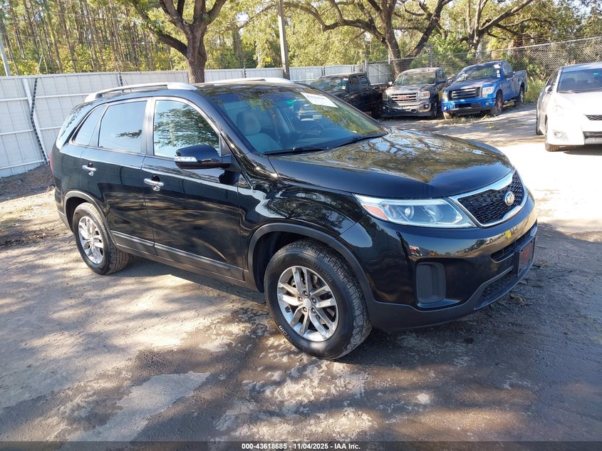 2015 KIA SORENTO LX V6 - 5XYKT4A73FG636126