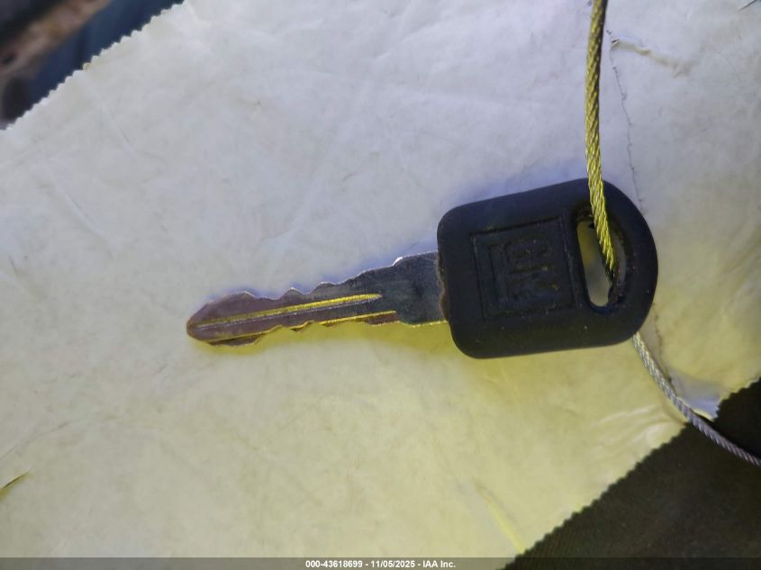 2000 Pontiac Montana M16 VIN: 1GMDX13E4YD365128 Lot: 43618699