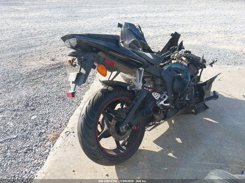 2005 YAMAHA YZFR6 L JYARJ06E45A022538