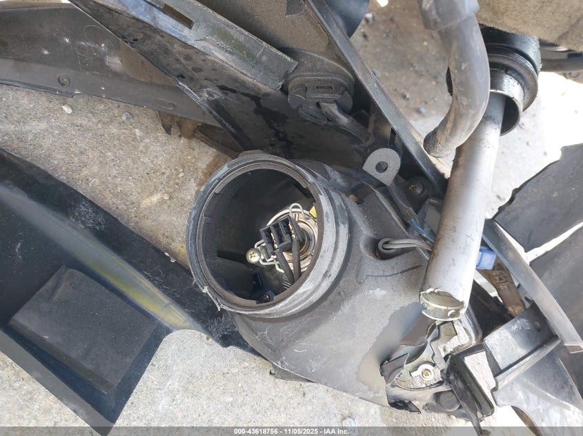 2005 YAMAHA YZFR6 L JYARJ06E45A022538