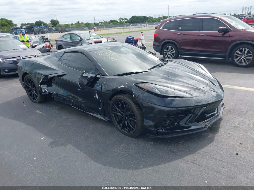 CHEVROLET CORVETTE RWD 1LT