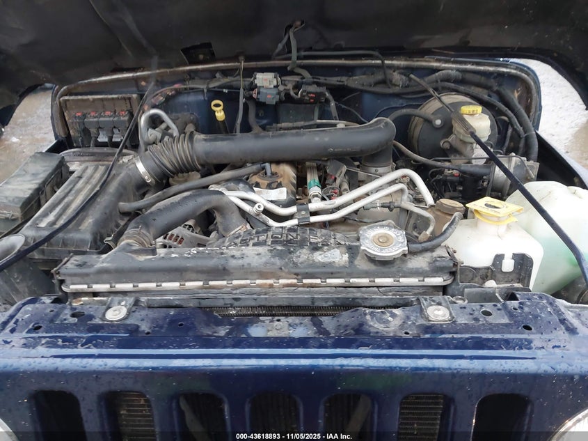 2005 Jeep Wrangler Unlimited VIN: 1J4FA44S45P300241 Lot: 43618893