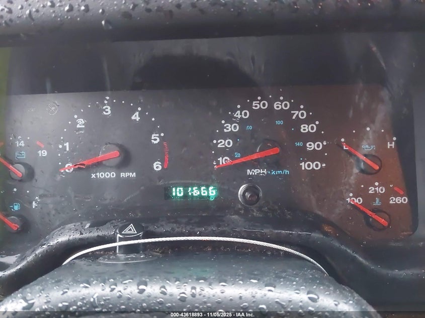 2005 Jeep Wrangler Unlimited VIN: 1J4FA44S45P300241 Lot: 43618893