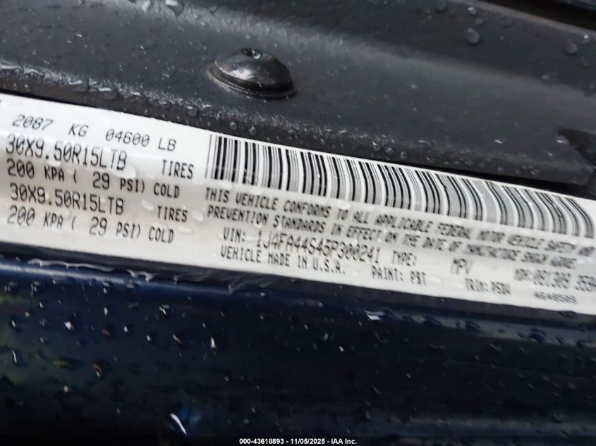 2005 Jeep Wrangler Unlimited VIN: 1J4FA44S45P300241 Lot: 43618893