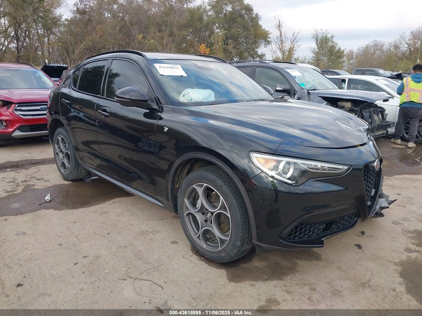 2023 ALFA ROMEO STELVIO TI AWD - ZASPAKBN8P7D50825