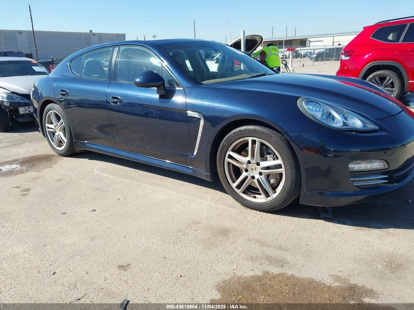PORSCHE PANAMERA 4S