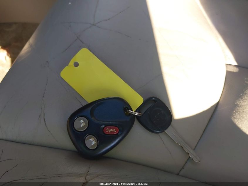 2003 Chevrolet Tahoe Ls VIN: 1GNEC13Z93R176260 Lot: 43618924