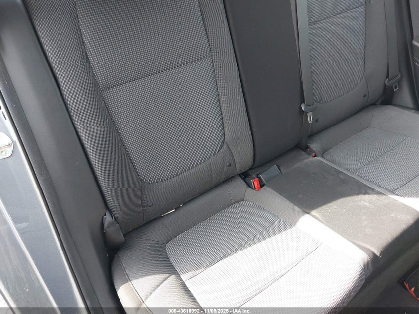 2018 HYUNDAI ACCENT LIMITED - 3KPC34A33JE018182