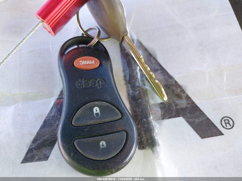 2001 Jeep Grand Cherokee Limited VIN: 1J4GW58N01C665890 Lot: 43619015