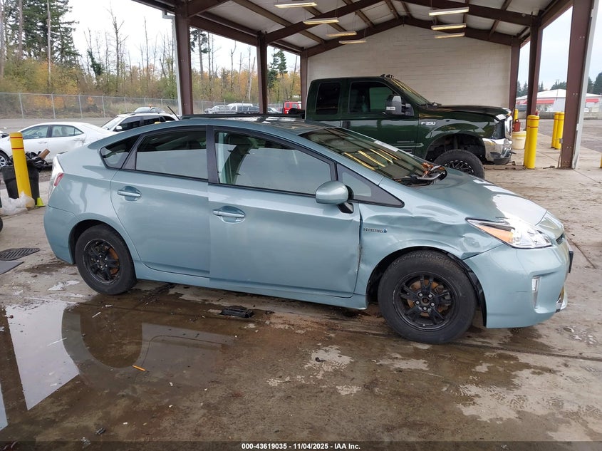 2015 TOYOTA PRIUS TWO JTDKN3DU1F1917864